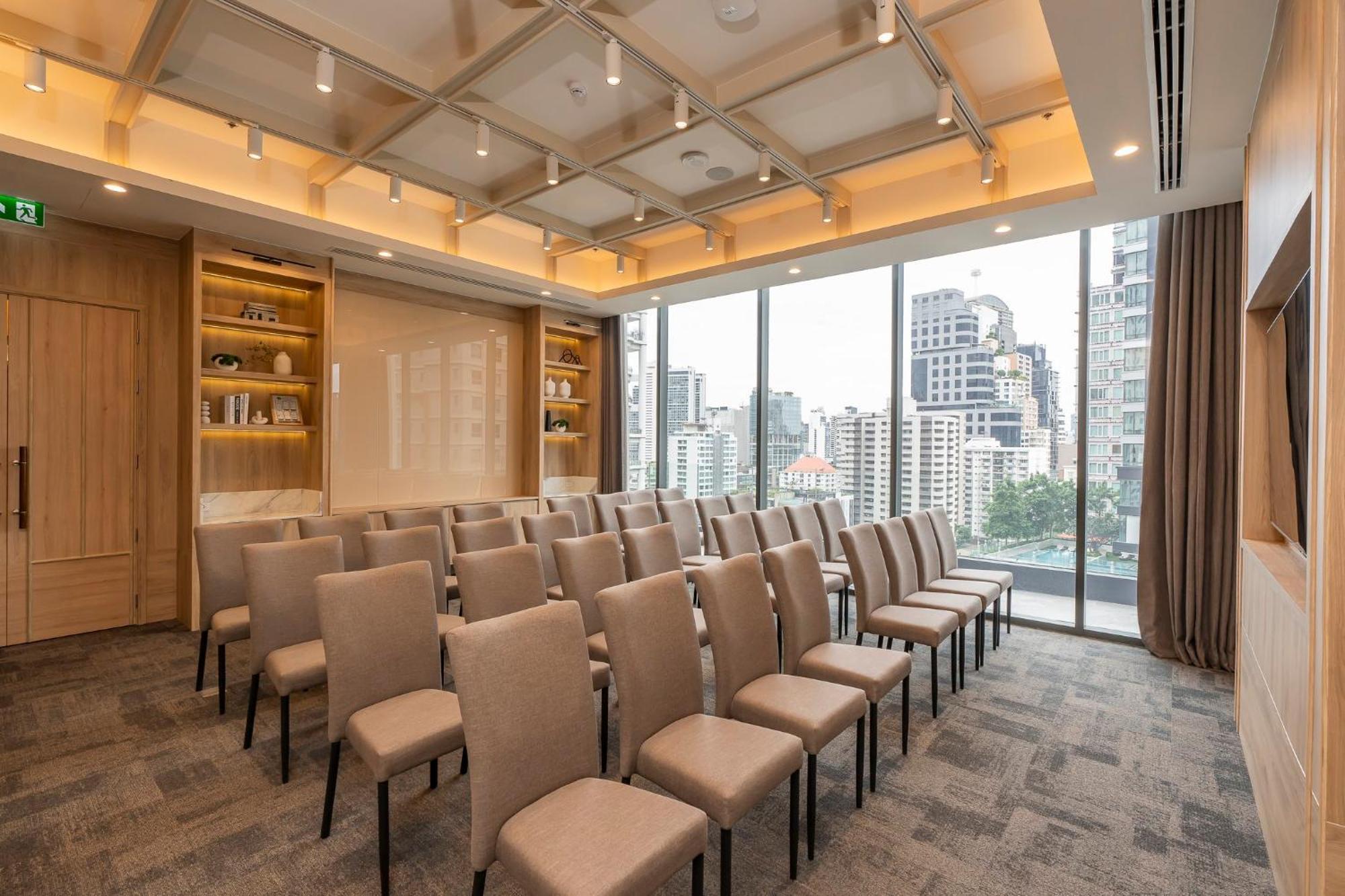 Staybridge Suites Bangkok Sukhumvit By Ihg Exteriör bild