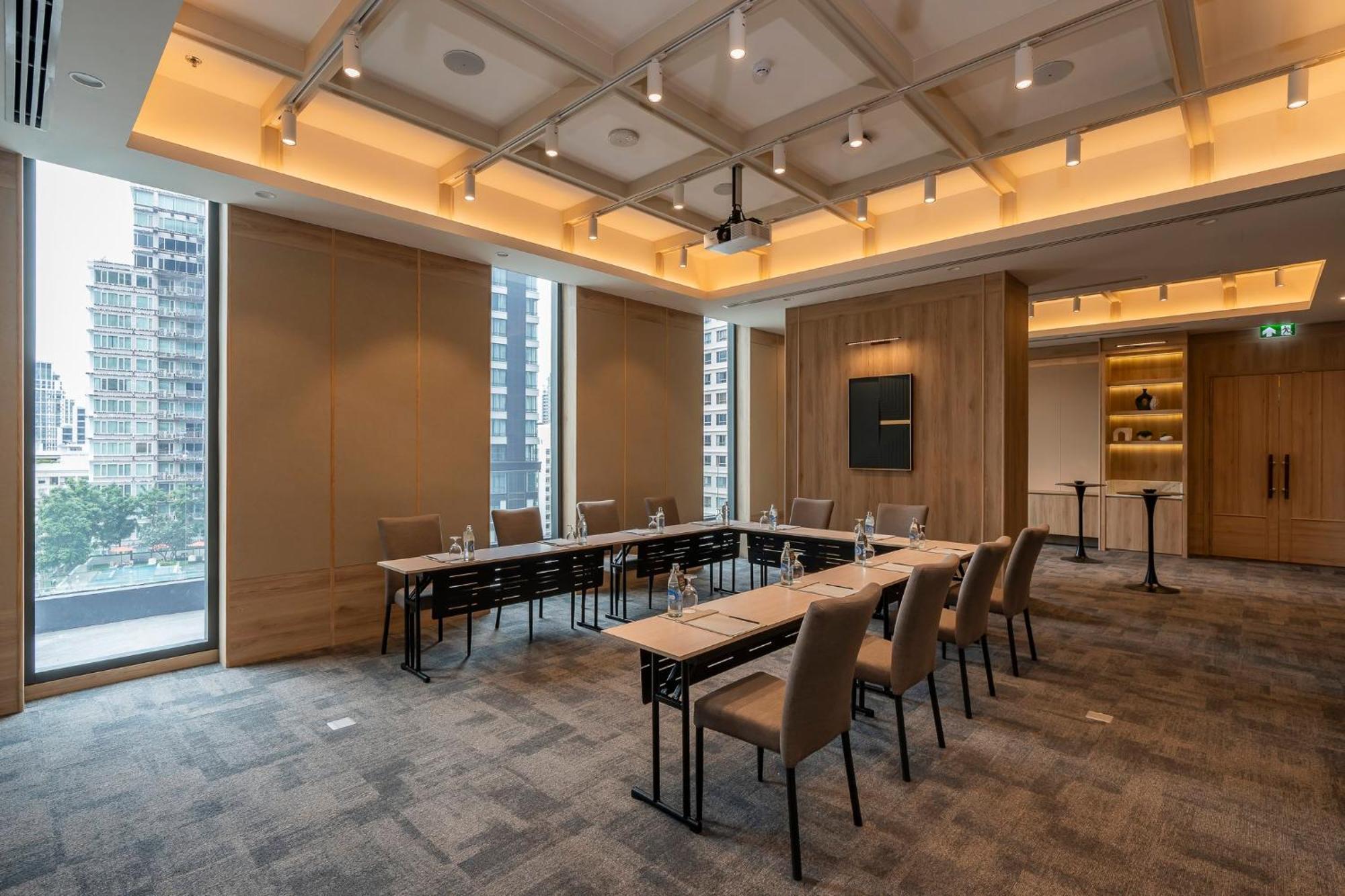 Staybridge Suites Bangkok Sukhumvit By Ihg Exteriör bild