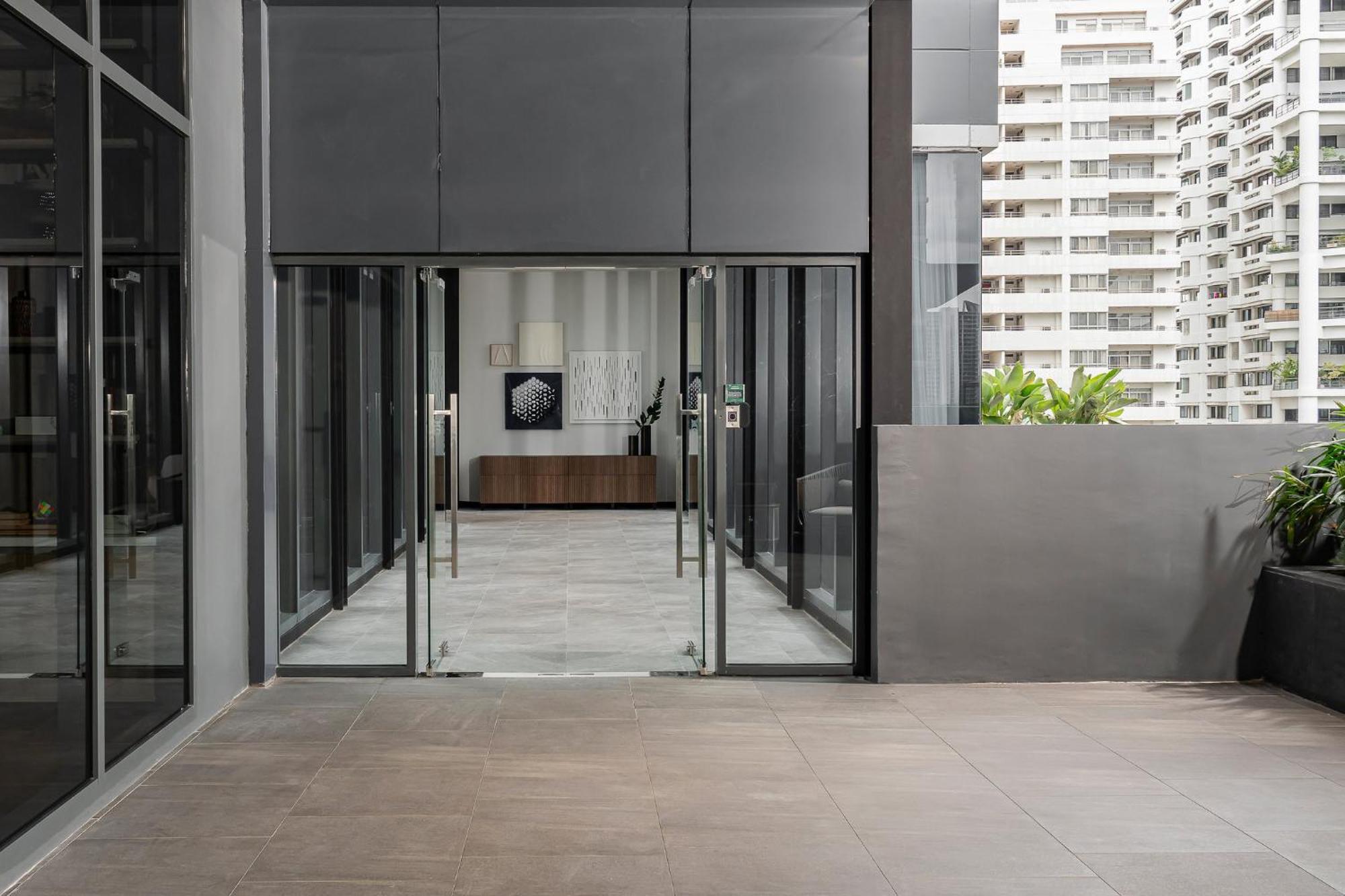 Staybridge Suites Bangkok Sukhumvit By Ihg Exteriör bild