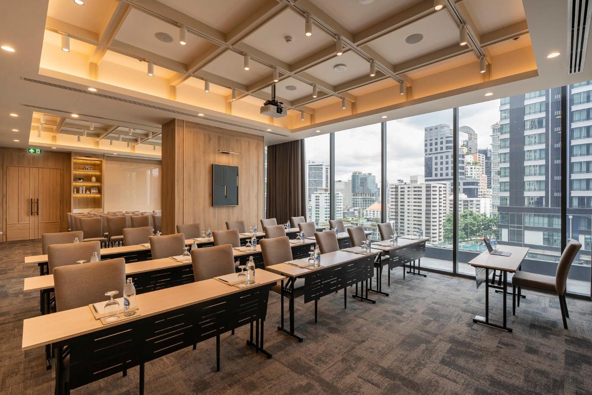 Staybridge Suites Bangkok Sukhumvit By Ihg Exteriör bild