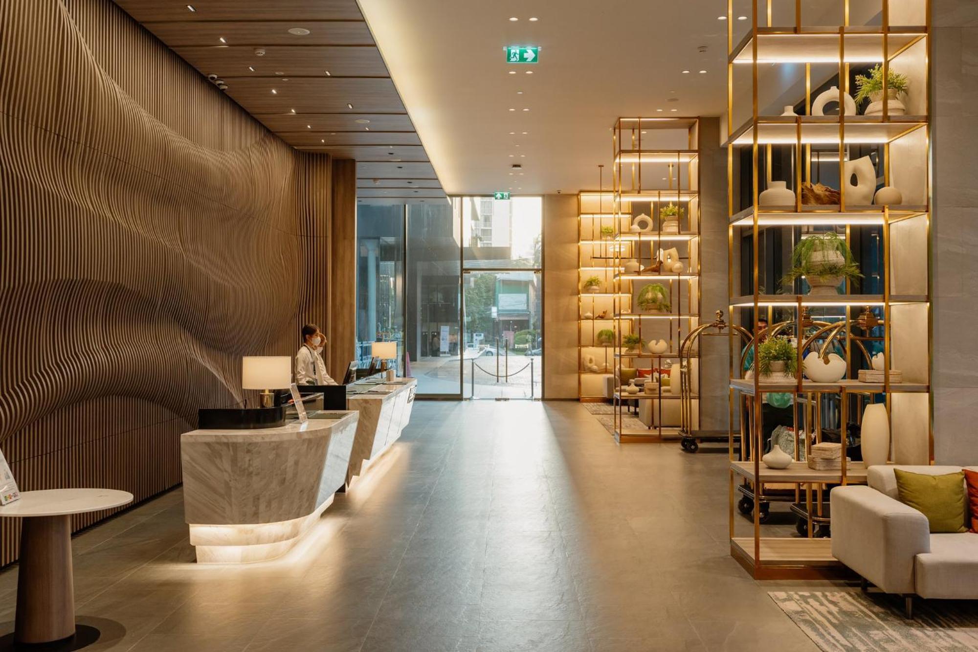 Staybridge Suites Bangkok Sukhumvit By Ihg Exteriör bild