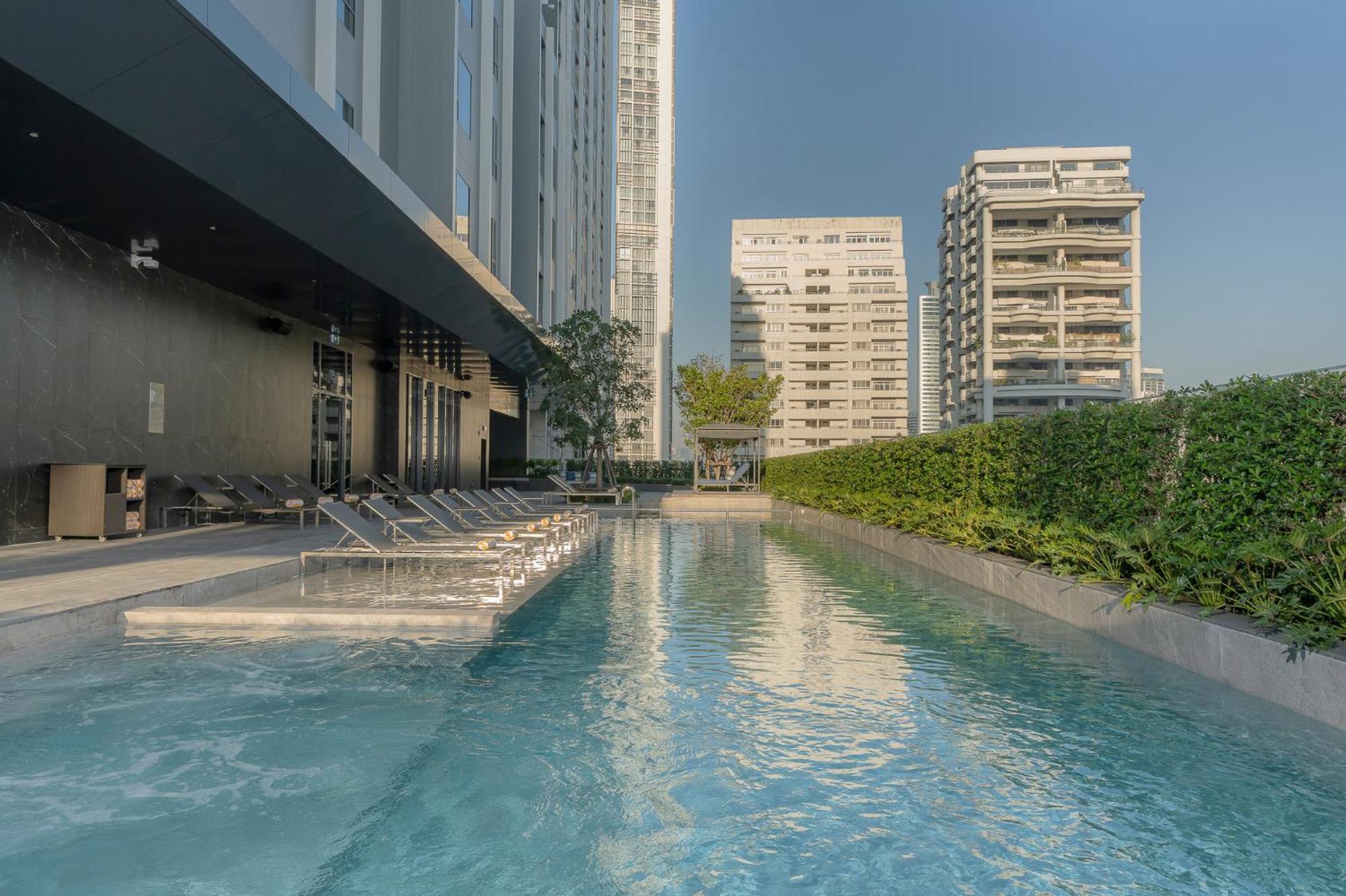 Staybridge Suites Bangkok Sukhumvit By Ihg Exteriör bild